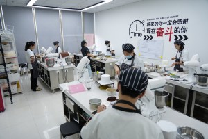 深圳学咖啡去哪里(饮品怎么做到产品保质保量)